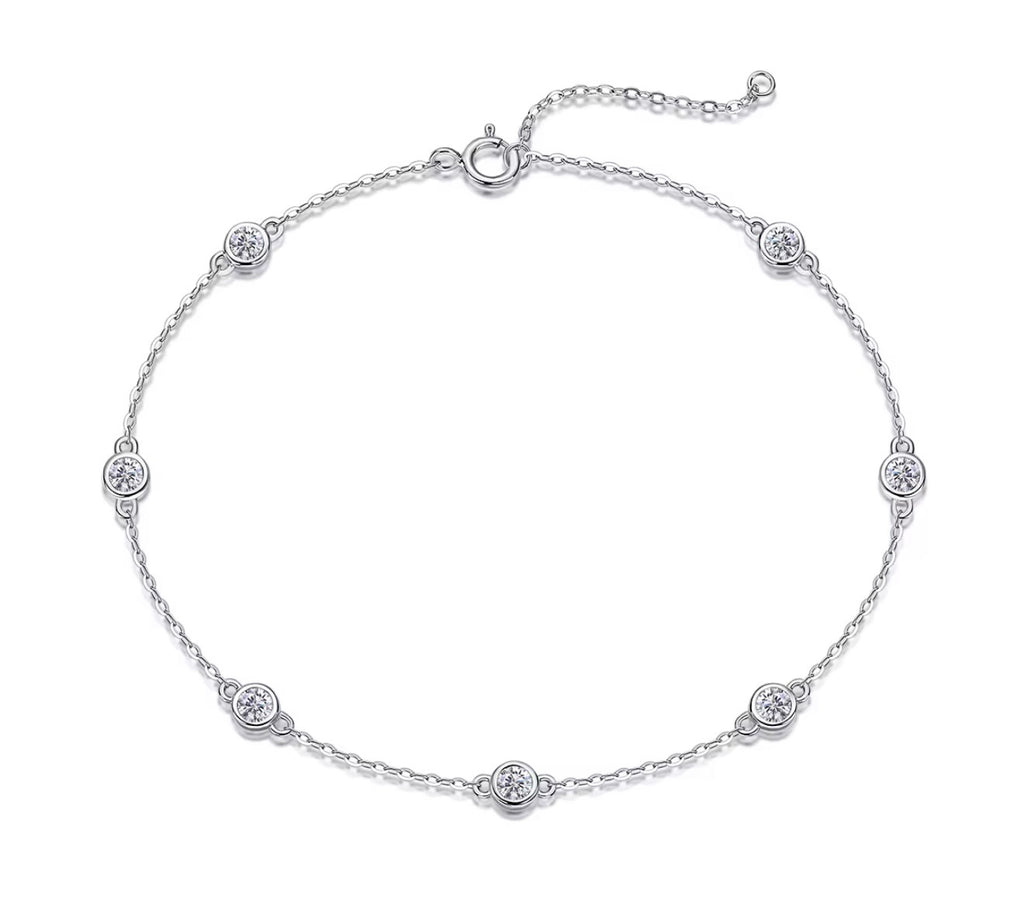 925 Sterling Silver Moissanite Halo Bracelet – Elegant Adjustable Crystal Design